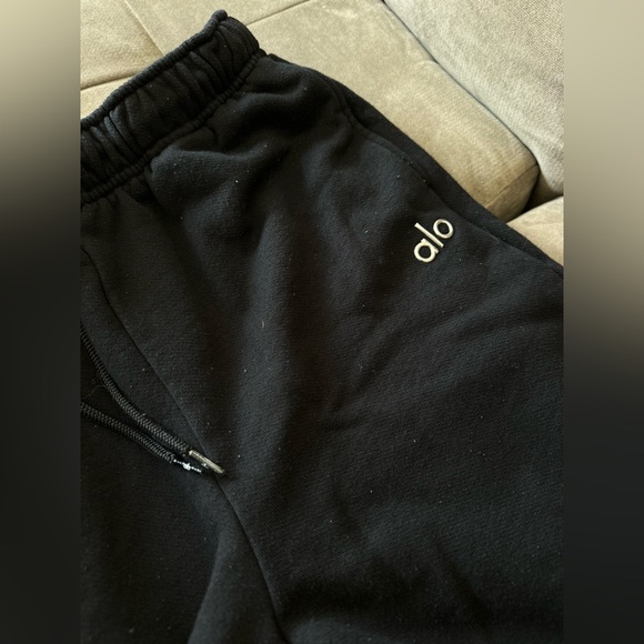 ALO Yoga Black Accolade Sweatpants - Size Small - Picture 8 of 11
